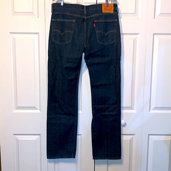 *****Like New***** Men’s Straight Leg Jeans. - Picture 6 of 6
